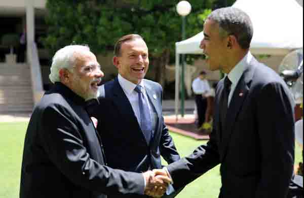 @TonyAbbottMHR @narendramodi & @BarackObama share a lighter moment before the #G20 summit. #ModiAtG20 (Source: Twitter)