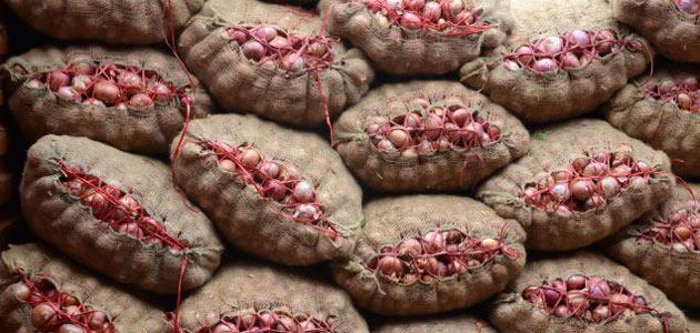 Onions out of bound for common man
