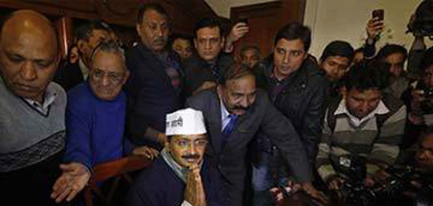The anti-graft helpline in Delhi got 300 calls in 3 hours.