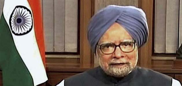 Manmohan Singh addressing his third press conference as PM.